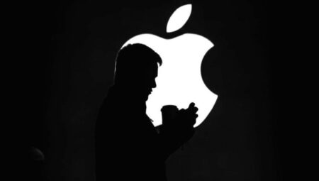 Apple’a ferdî datalara eriştiği savıyla dava açıldı