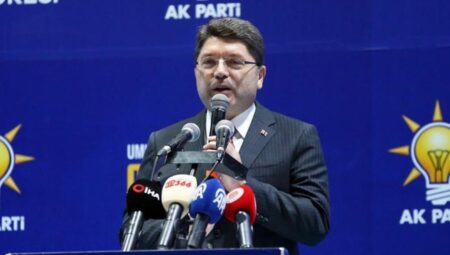 Yılmaz Tunç’tan Özgür Özel’e: ‘Sonunuz CHP’nin eski genel başkanı gibi olur’